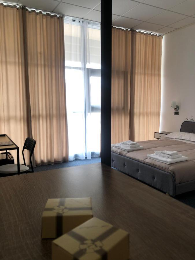 Hotel Domus Cerreto d'Esi ภายนอก รูปภาพ